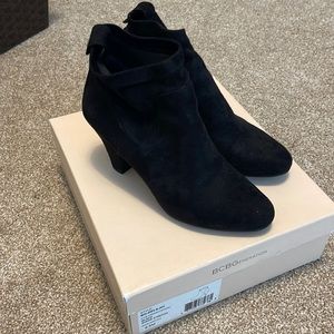 BCBG booties size 8.5. Style is BG-Delilah